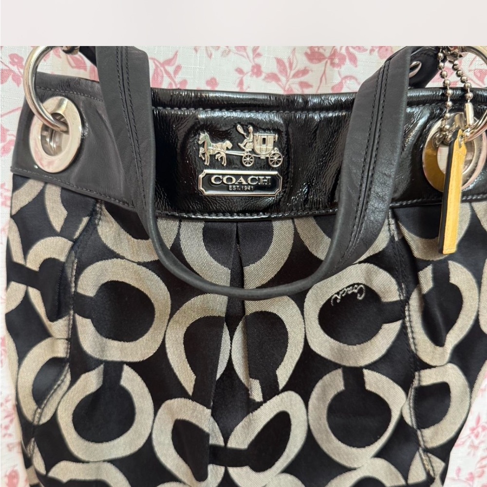 Coach Black and Grey Shoulder Bag